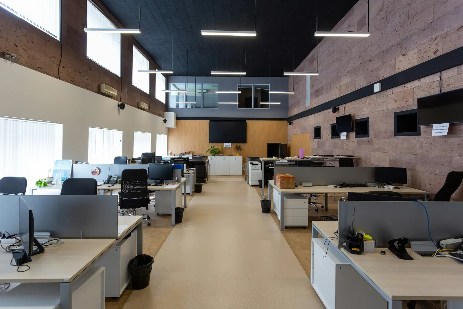 Workstations design 4